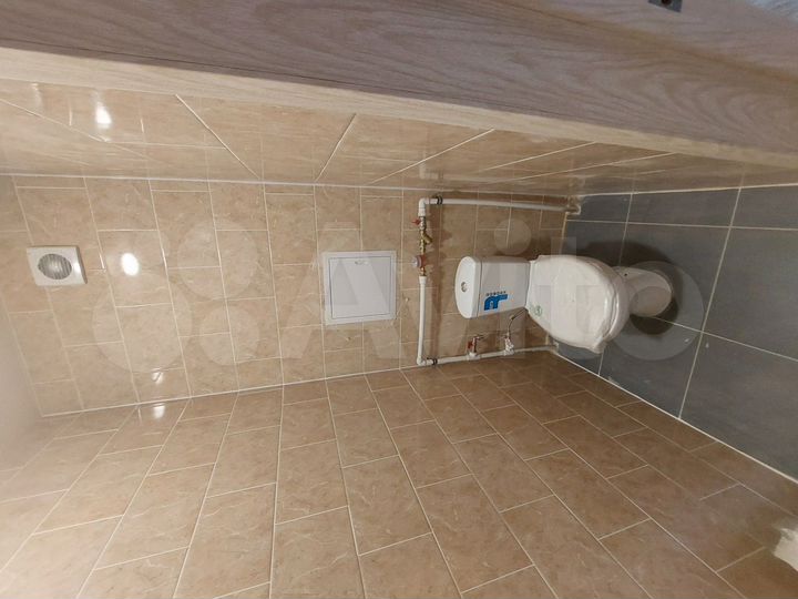 2-к. квартира, 58 м², 3/3 эт.