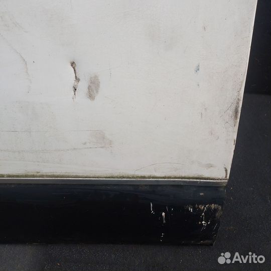 Дверь сдвижная правая VW Transporter T5