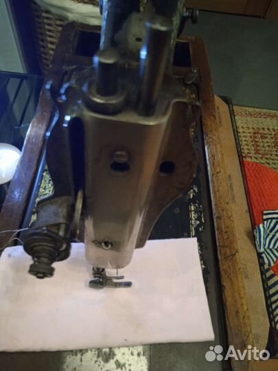 Швейная машина Singer