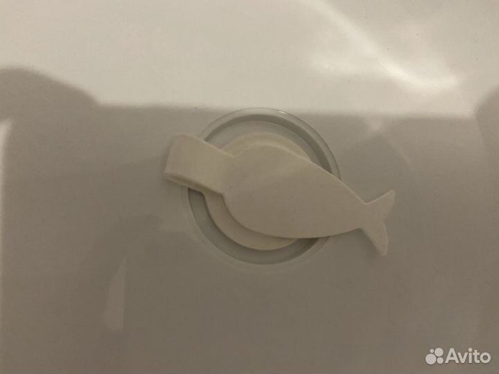 Ванночка для купания со сливом и встроенным термом