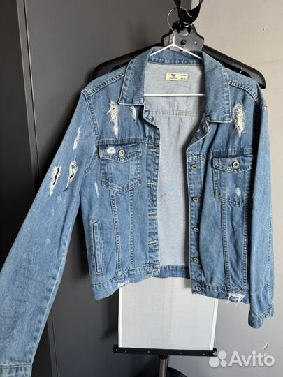 Джинсовая куртка