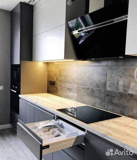 Прямой кухонный гарнитур современный