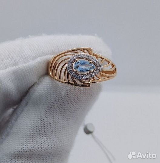 Золотое кольцо с камнем 17р