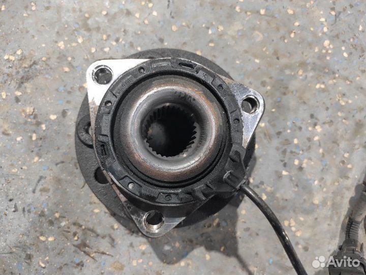 Ступица передняя Saab 9-3 вагон V-6 2008