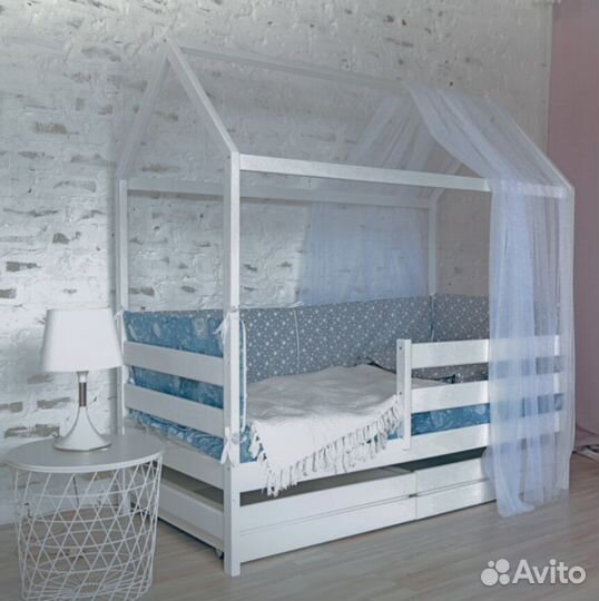 Детская кровать крепкая
