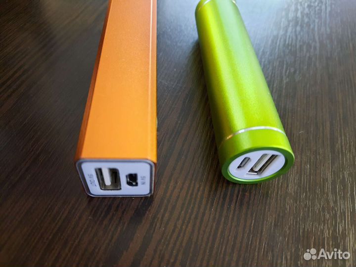 Внешний аккумулятор 2000 mAh / 2600 mAh