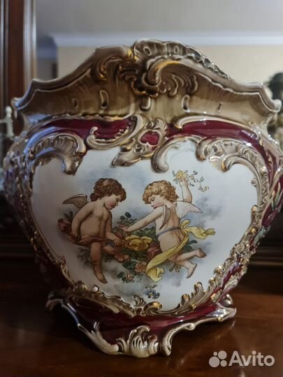 Антикварный кашпо