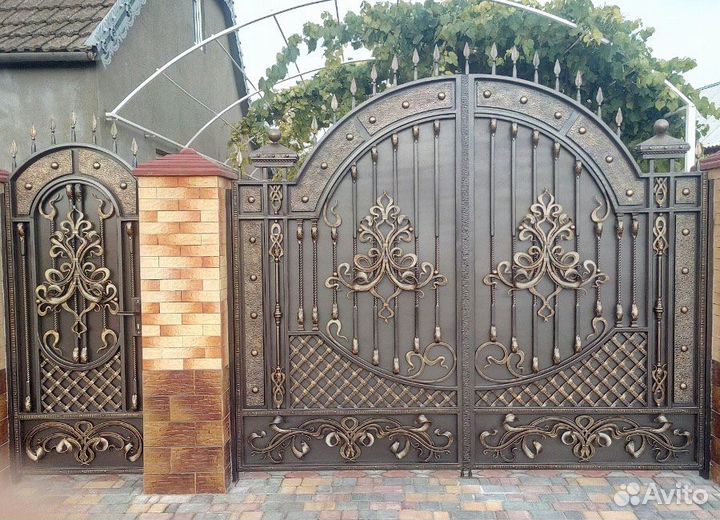 Кованые вороты и калитки