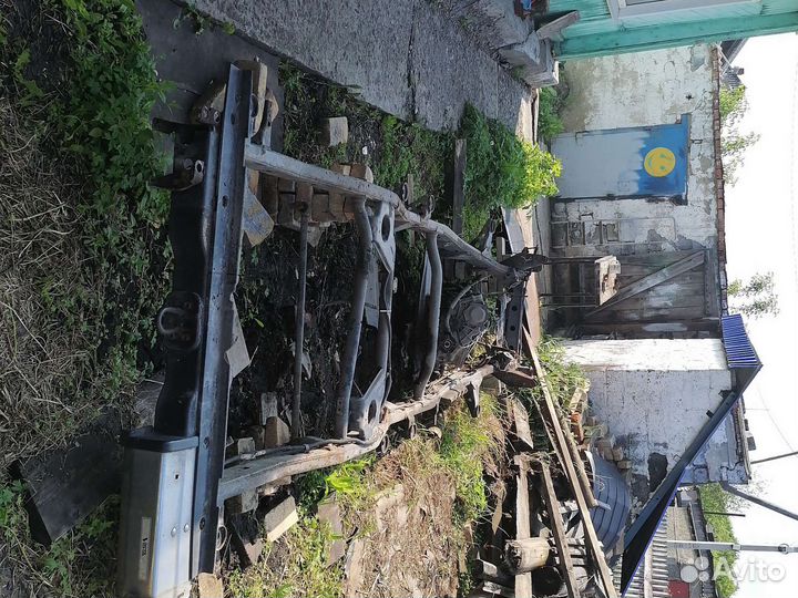 Продам раму от toyota land cruiser prada