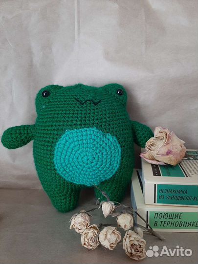 Вязаная игрушка Лягушка