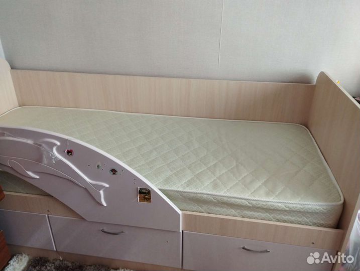Детская кровать от 3 лет с матрасом. Размер 200*80
