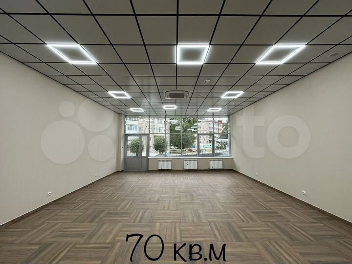 Свободного назначения, 70 м²