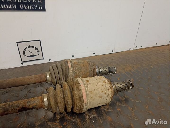 Полуось задняя для Subaru Legacy Outback B11