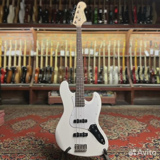 Бас-гитара J&D Guitars JB Jazz Bass White