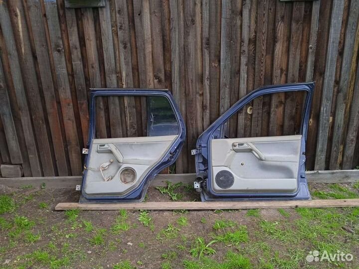 Volkswagen vento двери