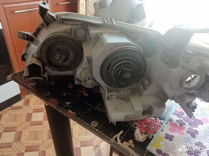 Фары на камри40 левая правая