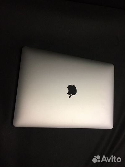 Macbook pro 13 2017 a1706