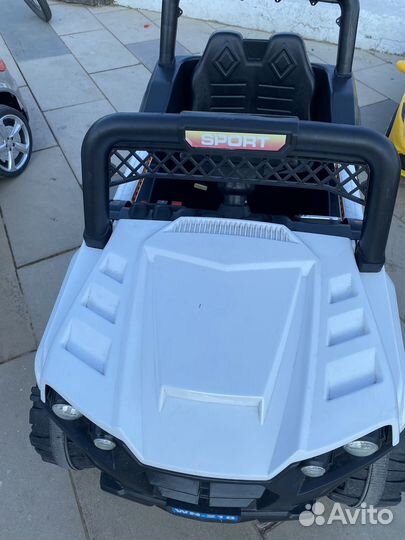 Детский электромобиль бу