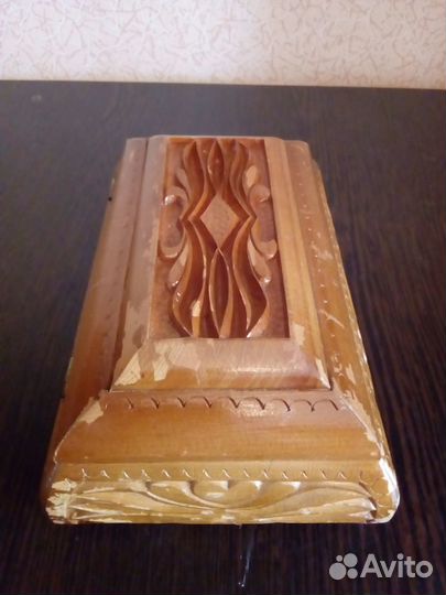 Деревянная шкатулка для украшений