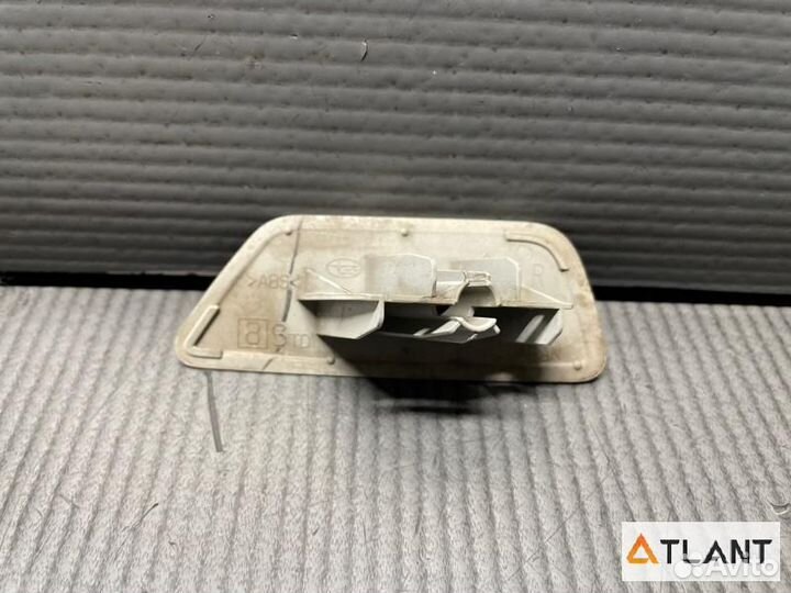 Крышка форсунки омывателя передний правый subaru L