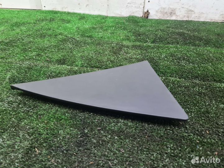 Накладка двери задняя левая SsangYong Actyon 2 New