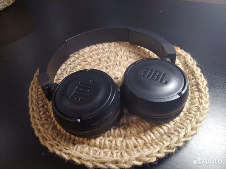 Беспроводные наушники JBL T450BT