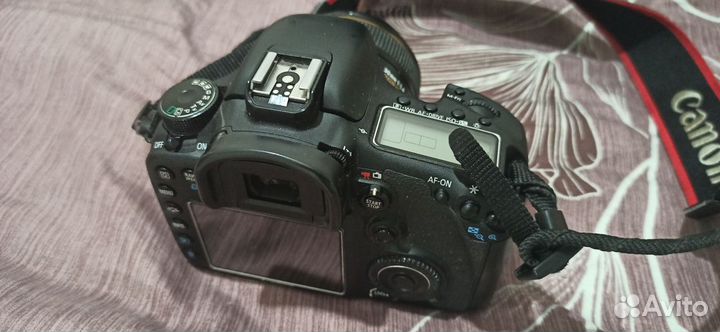 Зеркальный фотоаппарат canon 7d + sigma 30mm 1.4