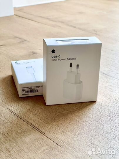 Сетевое зарядное Apple 20W USB-C Power Adapter