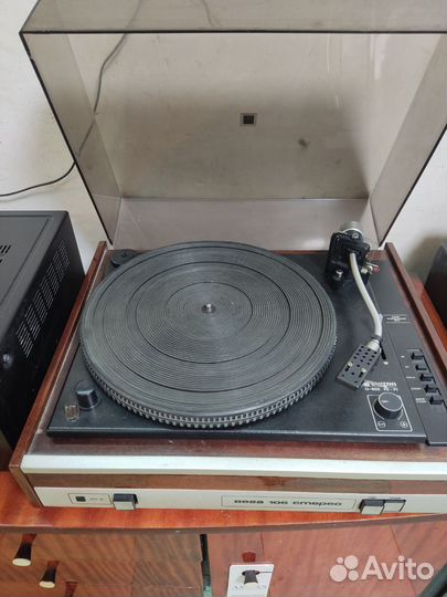 Проигрыватель винила вега 106