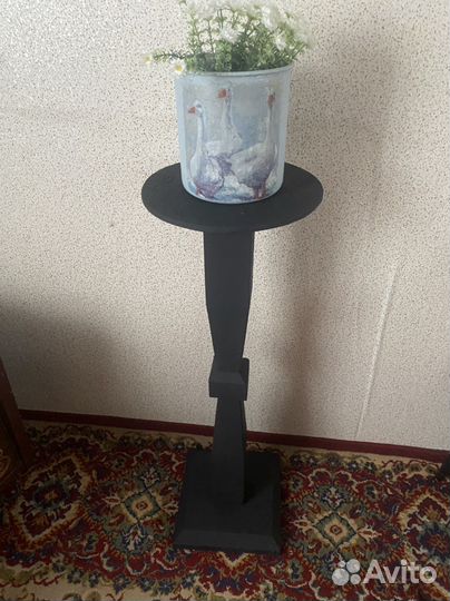 Подставка под цветы