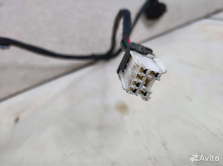 Проводка задней левой двери Спортейдж 1