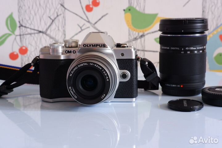 Olympus OM-D E-M10 Mark III