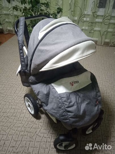 Прогулочная коляска