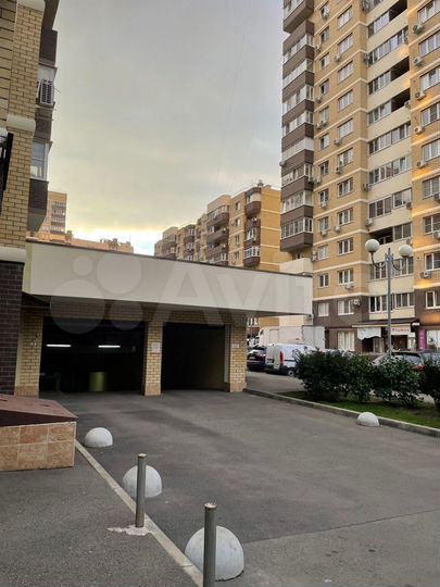 Машиноместо, 14 м²