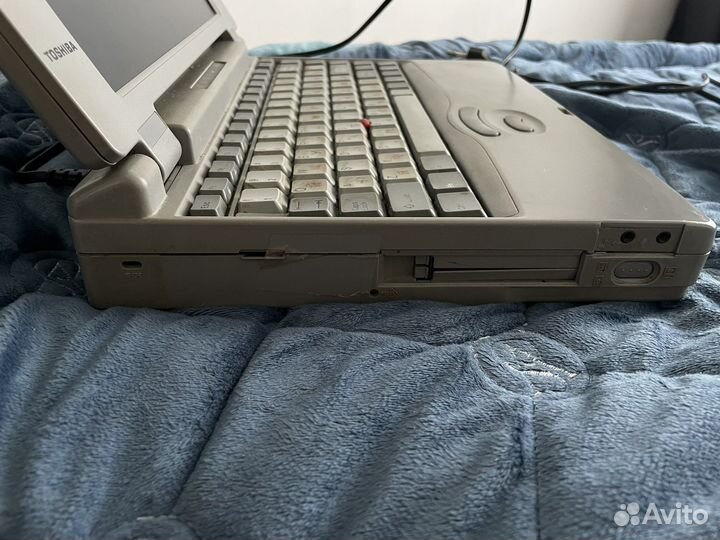 Ноутбук Satellite Pro