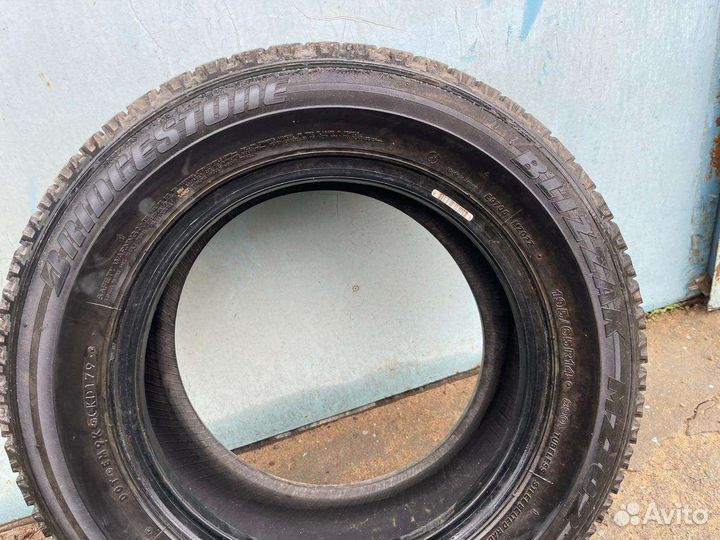 Bridgestone Ecopia H/L 422 Plus 235/55 R16