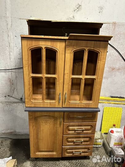 Продам кухонный гарнитур без мойки