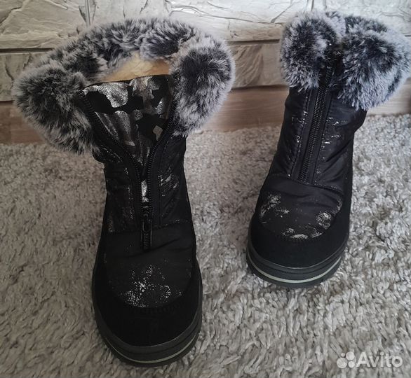 Дутики Сказка,в идеальном состоянии,как новые