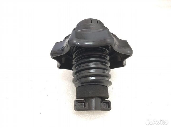 Крепление запасного колеса Volkswagen Jetta 162