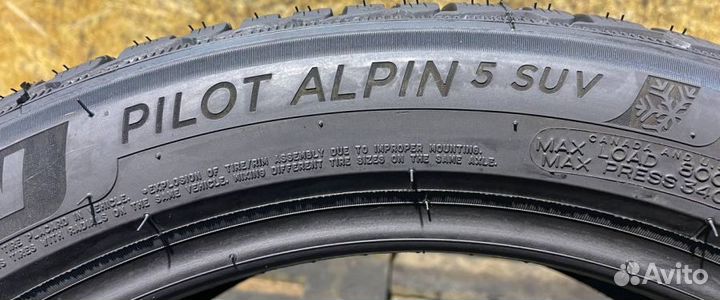 Michelin Pilot Alpin 5 SUV 235/45 R20