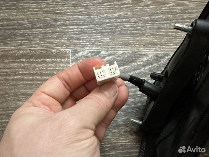 Продам зеркало заднего вида для сузуки эскудо