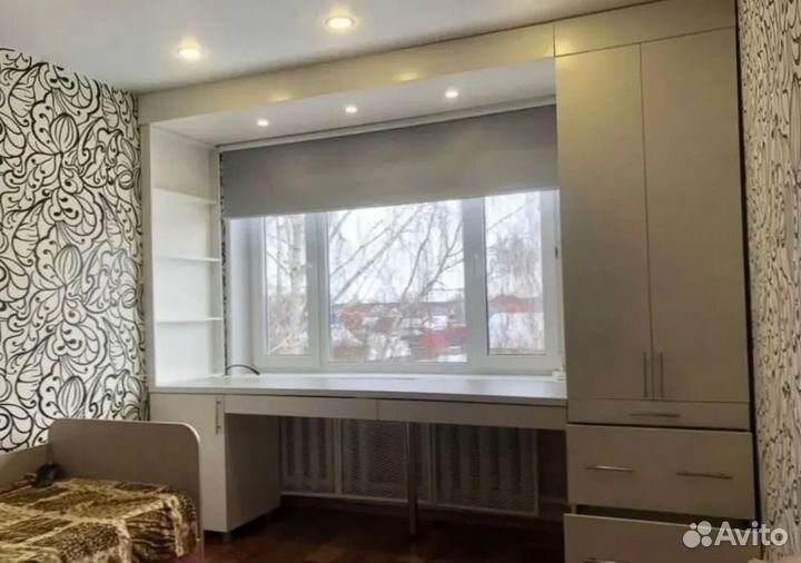 Подростковая Рабочая зона у окна