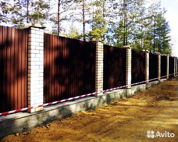 Заборы из профнастила