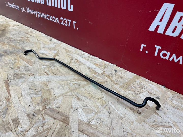 Упор капота LADA X-Ray