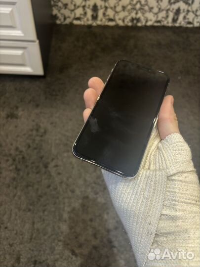 iPhone Xs, 64 ГБ
