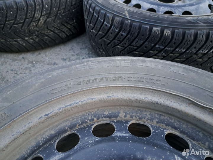 Nokian Tyres Hakkapeliitta 8 205/55 R16 94T