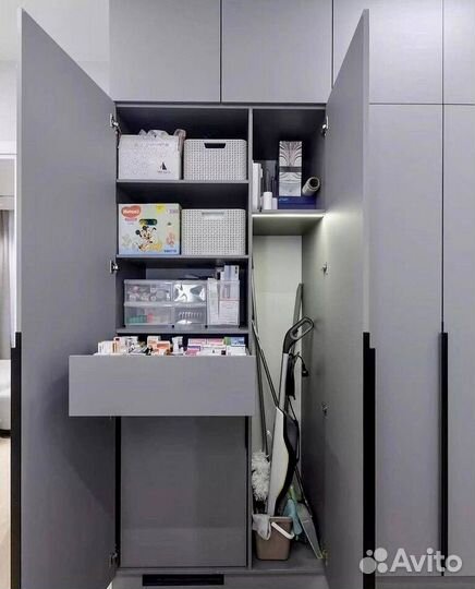 Шкафы в прихожую на заказ прямые и угловые