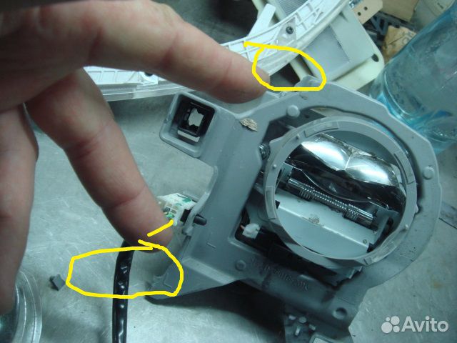 Фортунер Линза биксенон левая Toyota Fortuner 2015