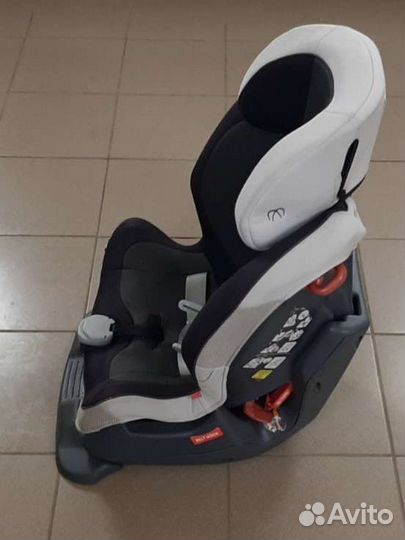 Автокресло Carmate Swing moon с наклонной спинкой