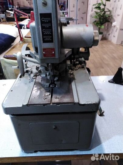 Петельная швейная машина